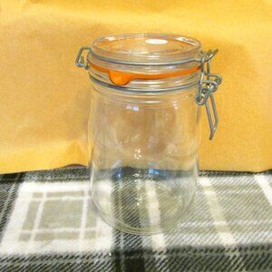 H150- 7"T x 3.75"W Glass Hinged Seal Top Jar